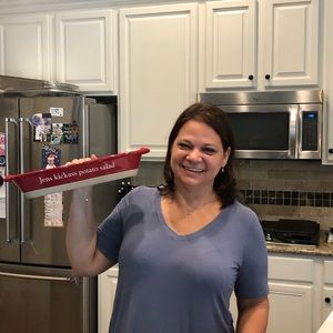 Meet your Posher, Jennifer